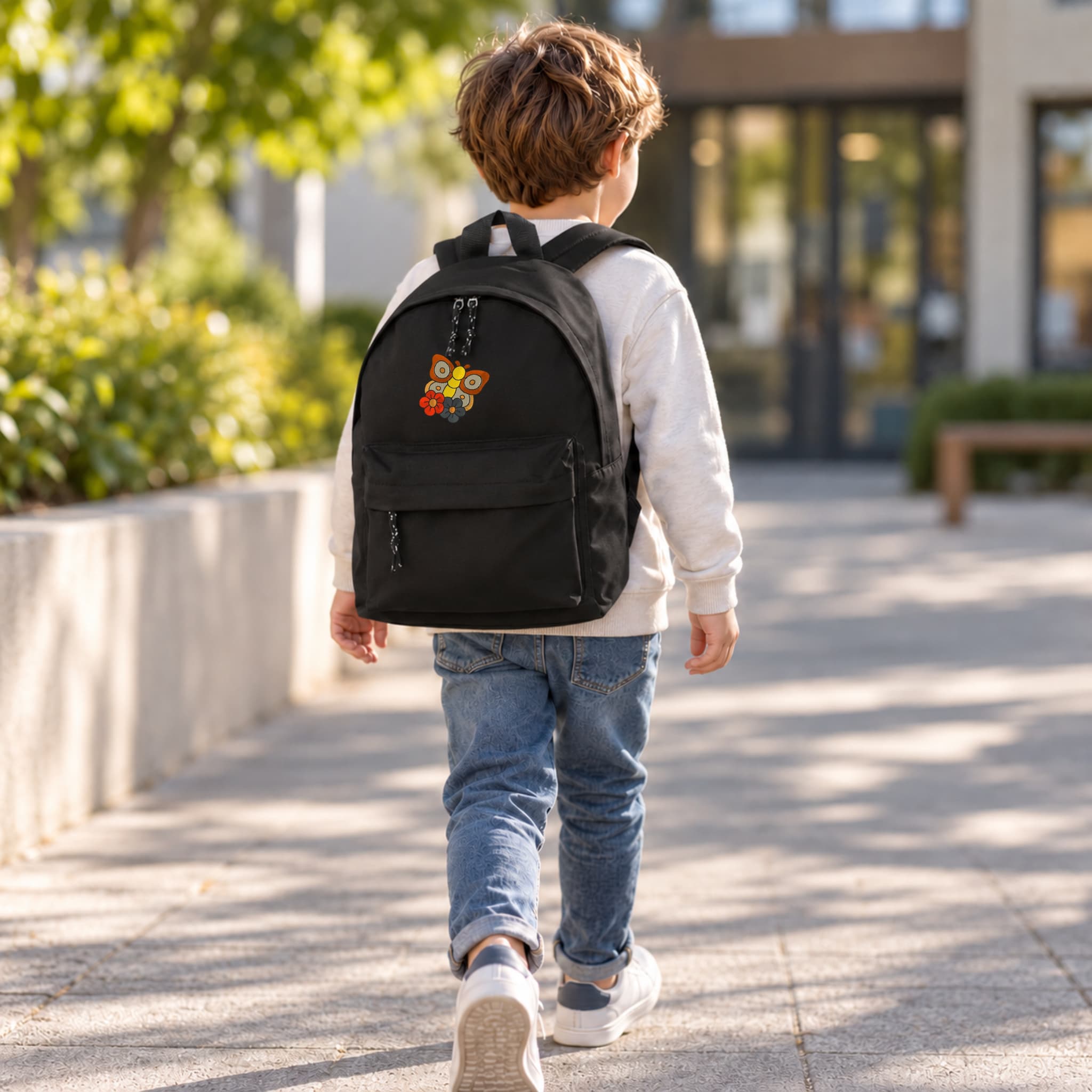 Mochila Infantil de Poliéster 600D 28x38x12 cm – Espalda Acolchada y Correas Ajustables – Diseño Bordado Mariposa con Flores