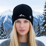 Cappello a Maglia in RPET Riciclato – Morbido e Caldo – Linea Sostenibile Naturaleine – Design Ricamato Montagna