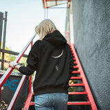 Felpa Ricamata sulla schiena Con Cappuccio Unisex – Morbida e Confortevole – Design Astronauta Con altalena sulla luna