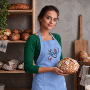 Grembiule in Cotone Riciclato o Poliestere e Cotone – Sostenibile e Pratico – Cucina e Lavoro – Design Ricamato Scritta Love con Cuori