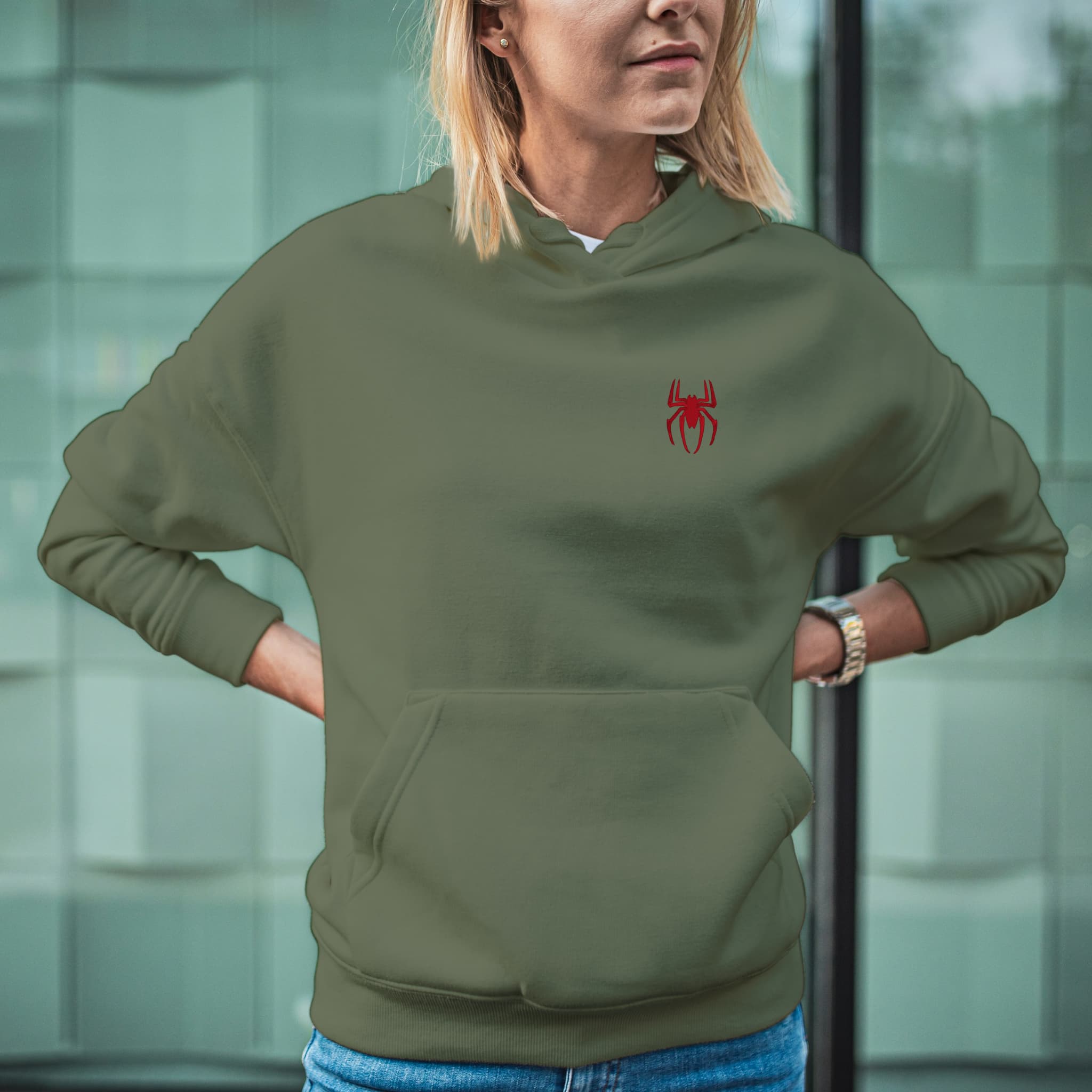 Felpa Ricamata Unisex Con Cappuccio – Morbida e Confortevole – Design logo spiderman