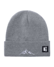 Cappello a Maglia RPET: Morbido, Caldo e 100% Sostenibile dalla Linea Naturaleine Ricamo Montagna