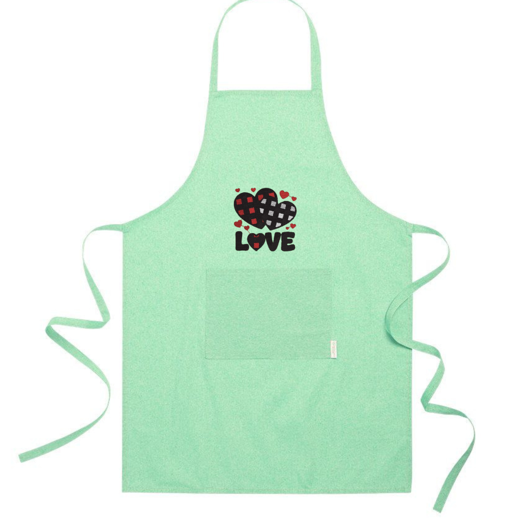 Grembiule in Cotone Riciclato – Sostenibile e Pratico – Cucina e Lavoro – Design Ricamato Scritta Love con Cuori a scacchi