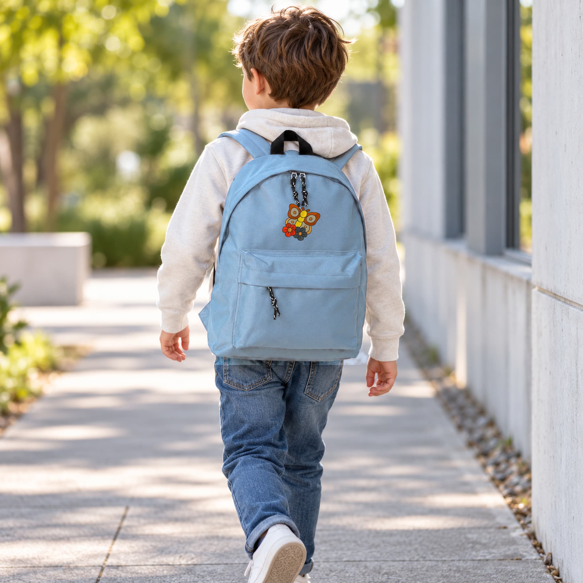 Mochila Infantil de Poliéster 600D 28x38x12 cm – Espalda Acolchada y Correas Ajustables – Diseño Bordado Mariposa con Flores