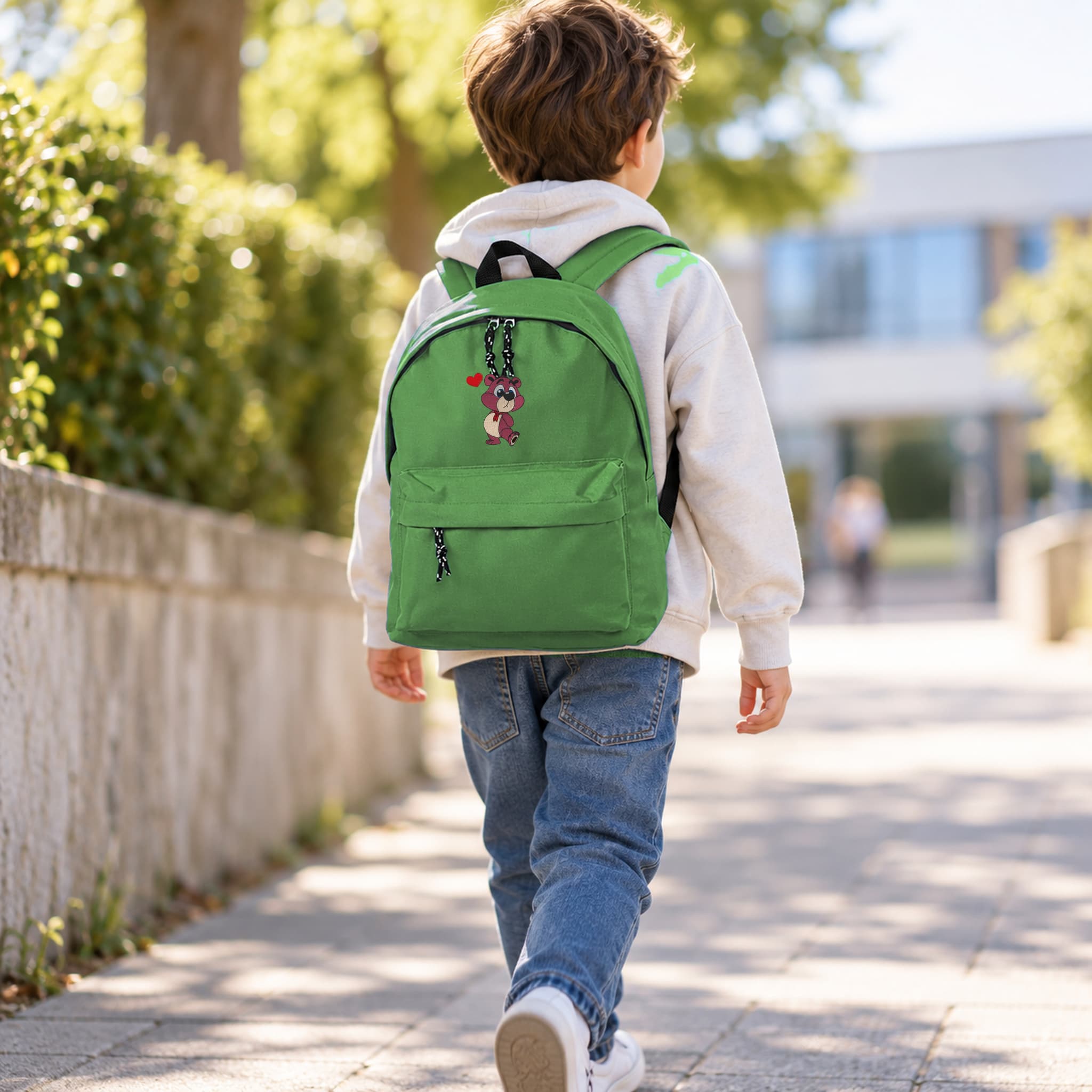 Mochila Infantil de Poliéster 600D 28x38x12 cm – Respaldo Acolchado y Tirantes Ajustables - Diseño Bordado de Osito con Corazón