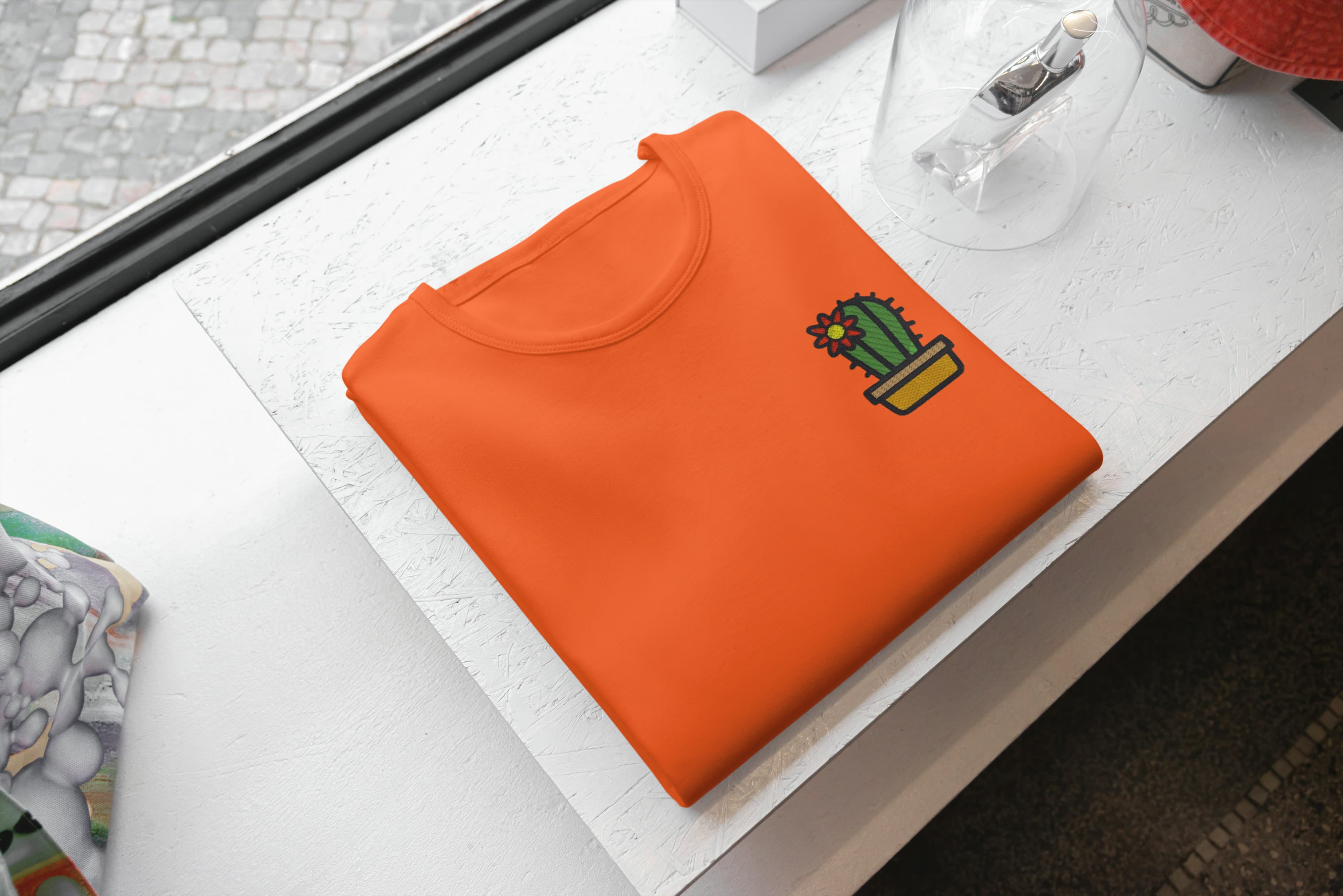 T-shirt Ricamata Unisex – 100% Cotone – Stile Streetwear e Confortevole – Cactus