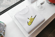 T-Shirt Unisex Ricamata 100% Cotone – Confortevole – Design Swoosh Pikachu