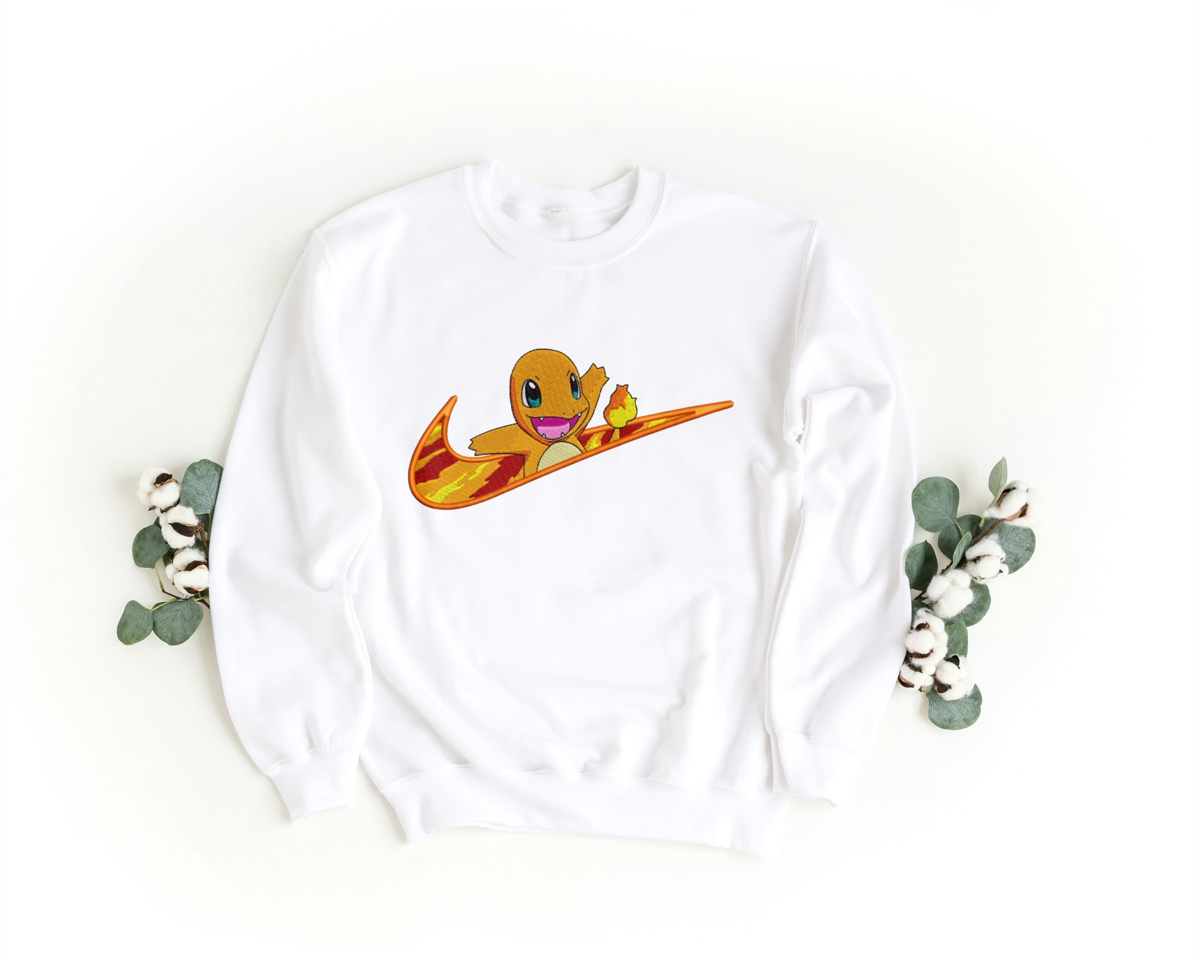 Felpa Ricamata Unisex – Morbida – Stile Streetwear – Swoosh + Charamander