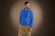 Sudadera con capucha unisex bordada – Suave y cómoda – Diseño Wine is my therapy