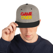 Cappellino Ricamato Unisex Snapback Regolabile – Design Game Over-Biiply