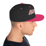 Cappello Ricamatato Visiera Piatta A Tal Dèg