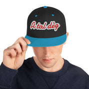Cappello Ricamatato Visiera Piatta A Tal Dèg
