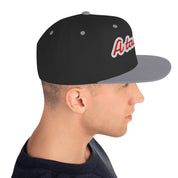 Cappello Ricamatato Visiera Piatta A Tal Dèg
