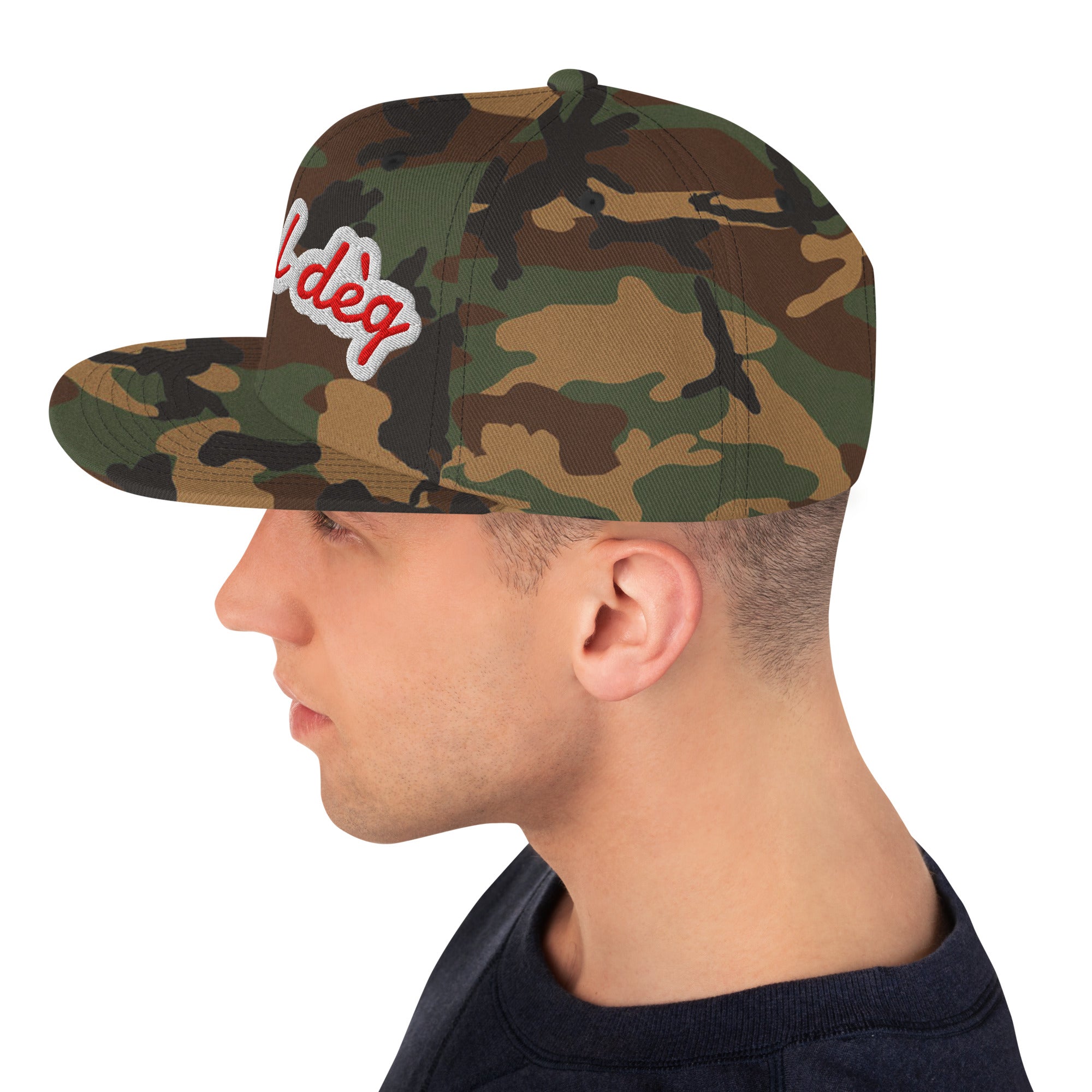 Cappello Ricamatato Visiera Piatta A Tal Dèg