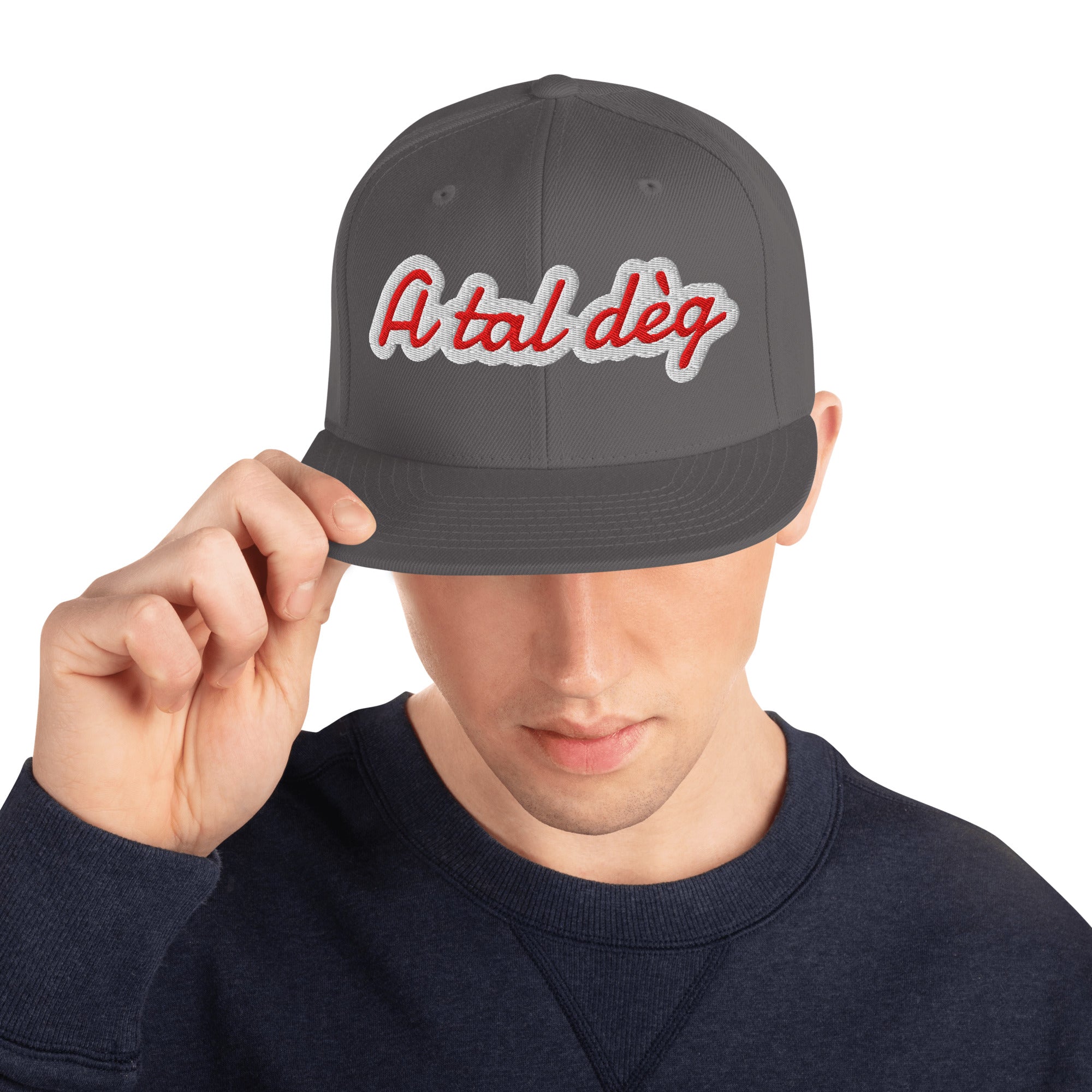 Cappello Ricamatato Visiera Piatta A Tal Dèg