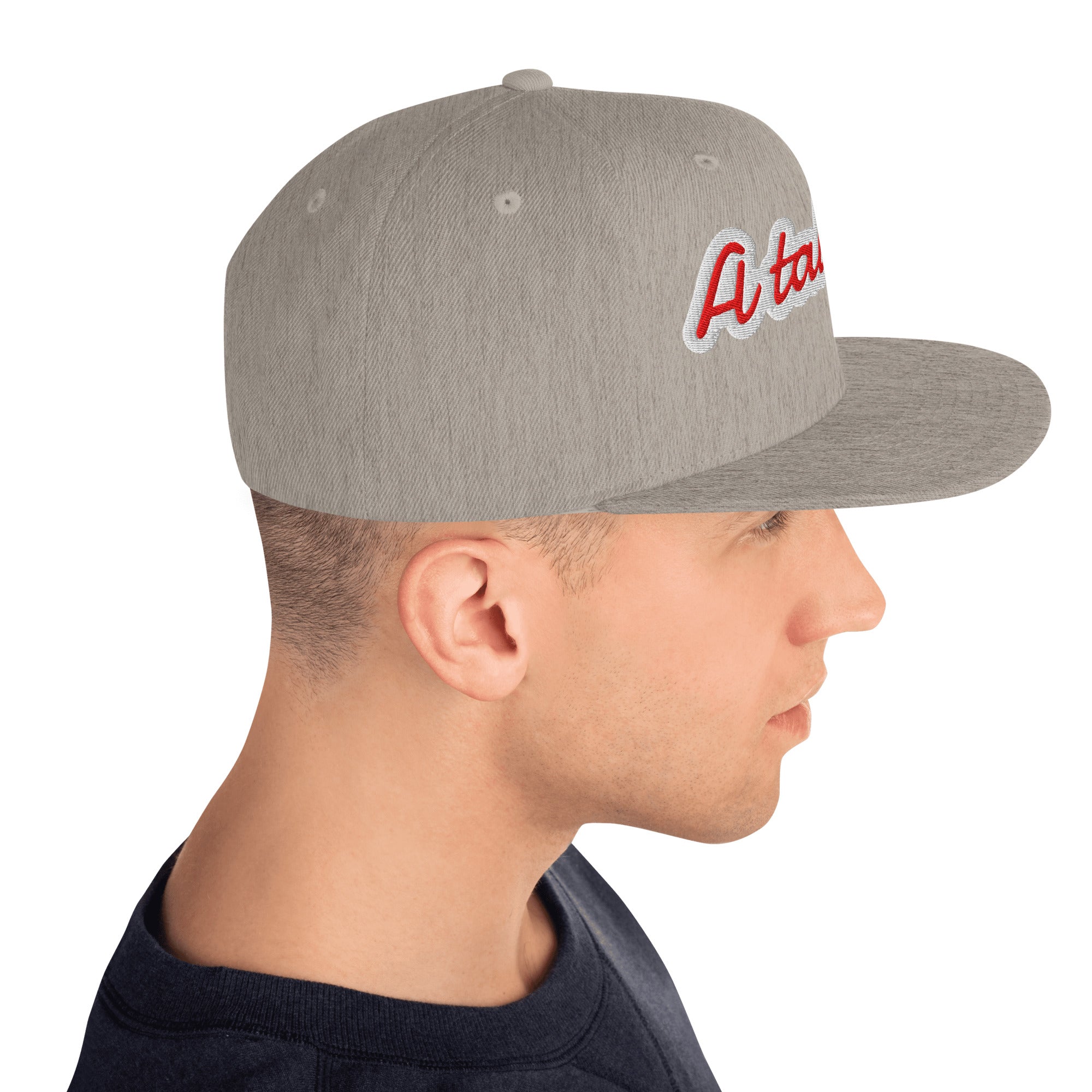 Cappello Ricamatato Visiera Piatta A Tal Dèg