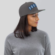 Cappello Ricamatato Visiera Piatta Pustaz