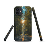 Cover iPhone Resistente – Compatibile con Ricarica Wireless – Design Tree Lined Street-Biiply