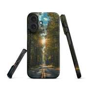 Cover iPhone Resistente – Compatibile con Ricarica Wireless – Design Tree Lined Street-Biiply