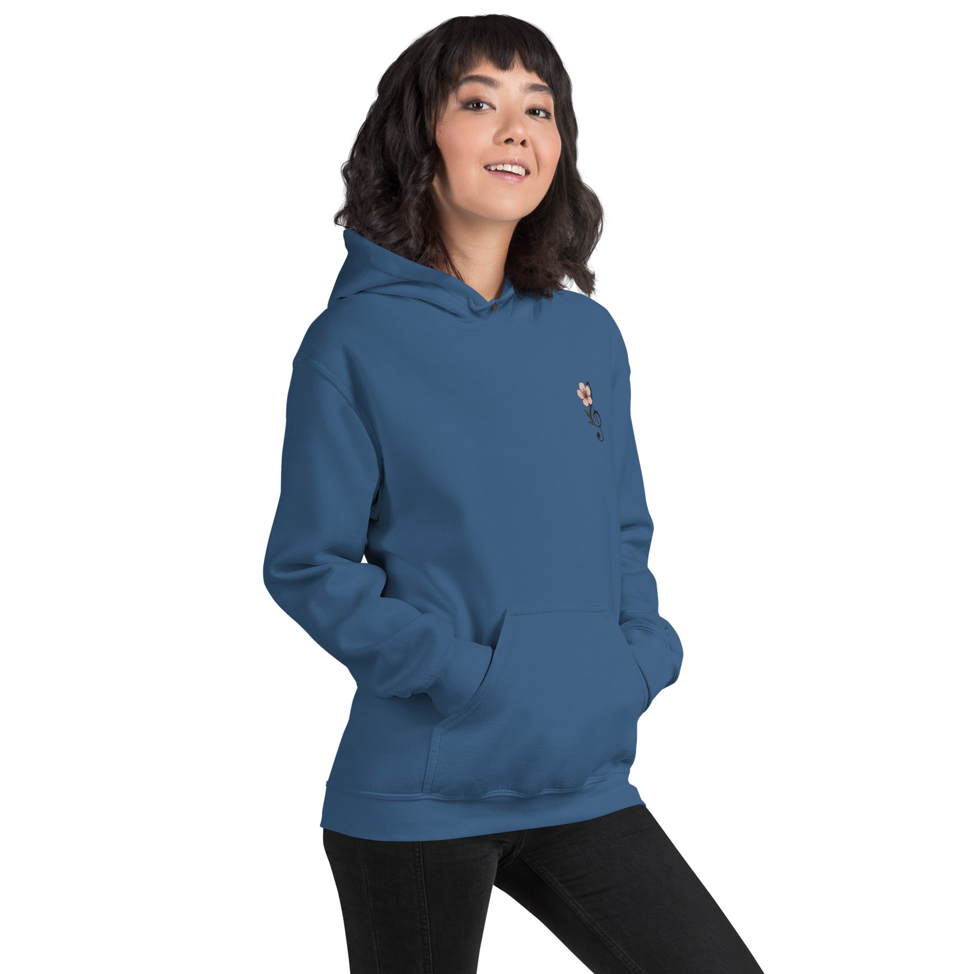 Felpa Ricamata Unisex – Morbida con Cappuccio e Tasca Frontale – Stile Streetwear – Ciliegio