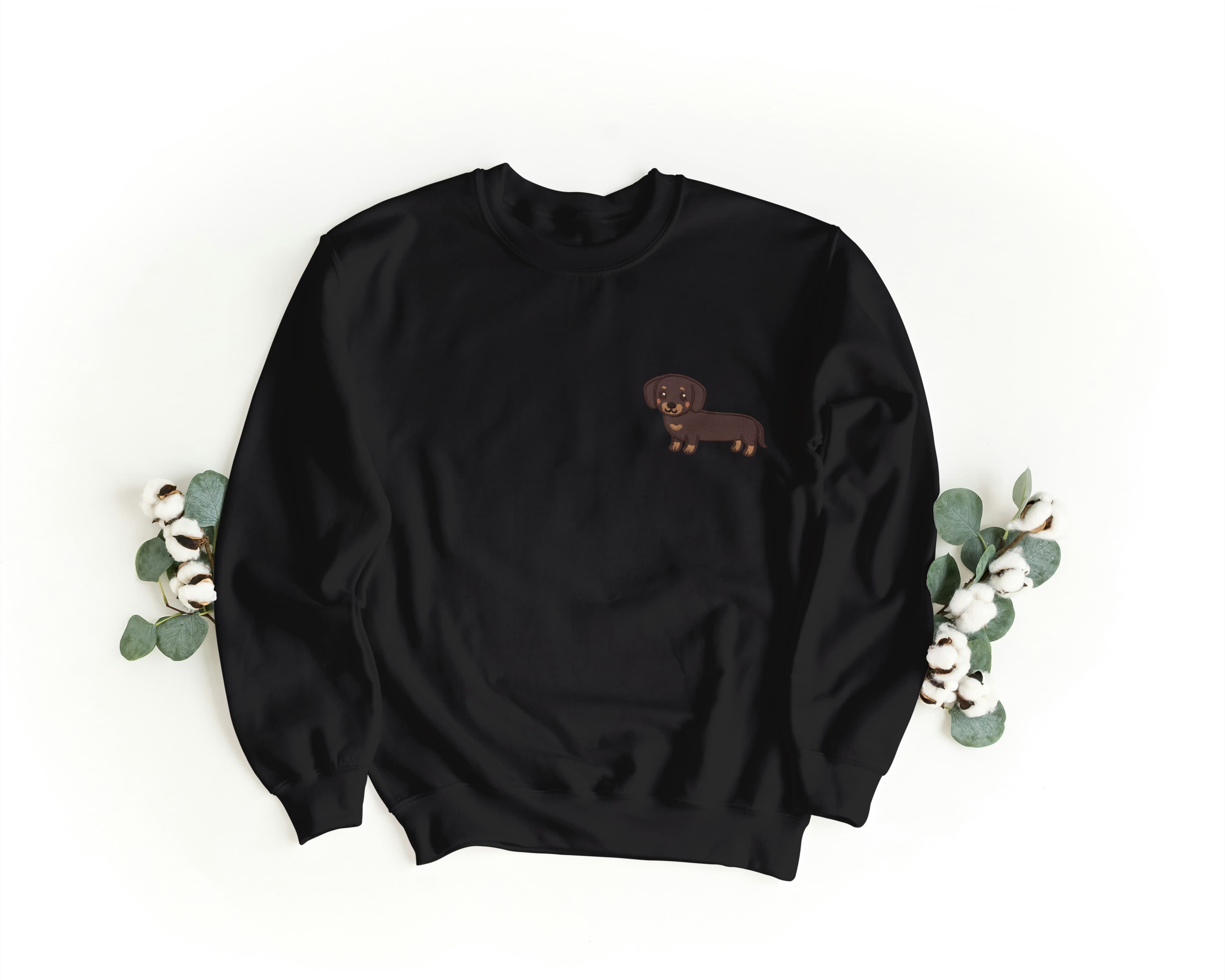 Felpa Ricamata Unisex a Girocollo – Morbida e Confortevole – Design Bassotto-Biiply