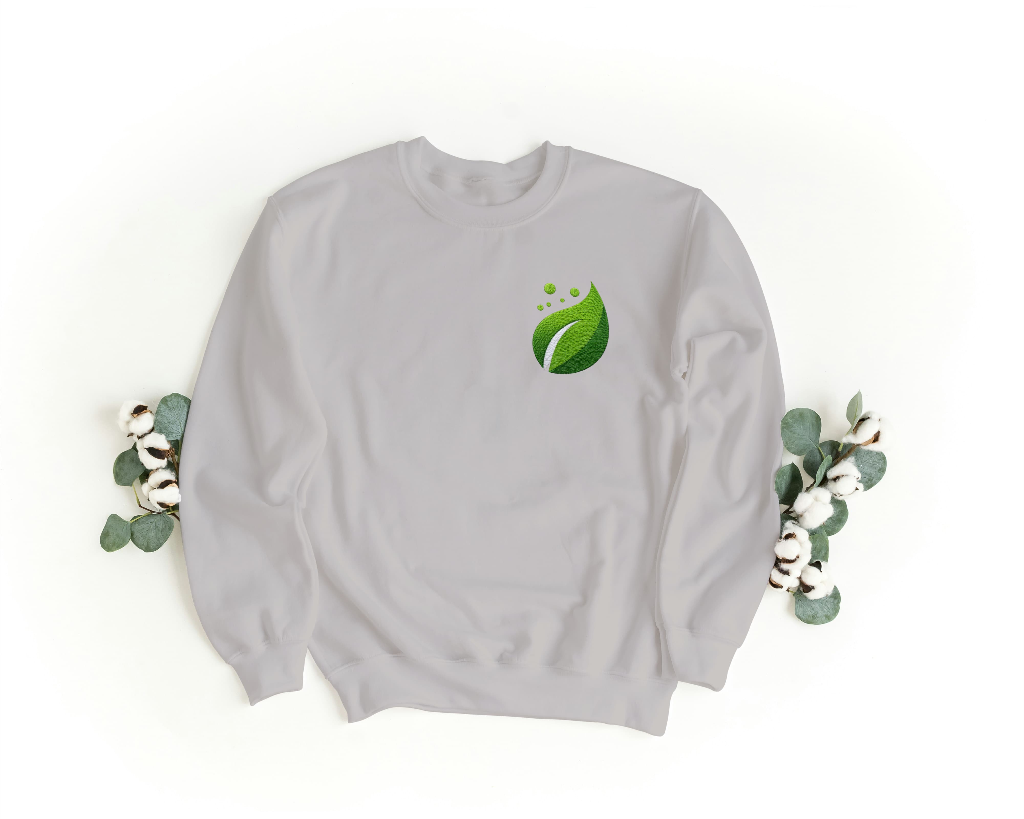 Felpa Ricamata Unisex a Girocollo – Morbida e Confortevole – Design Foglia-Biiply