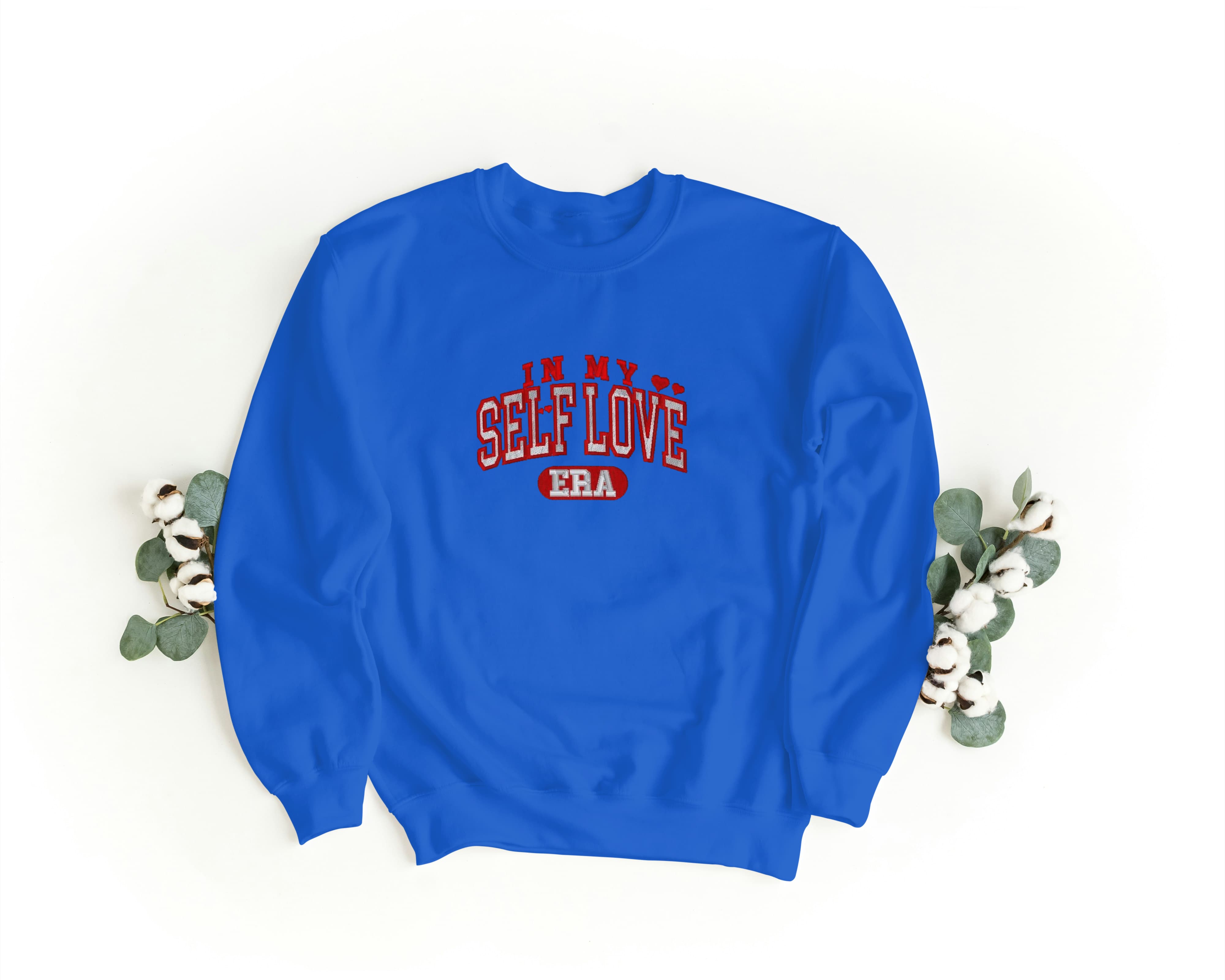 Felpa Ricamata Unisex a Girocollo – Morbida e Confortevole – Design In my self love era-Biiply