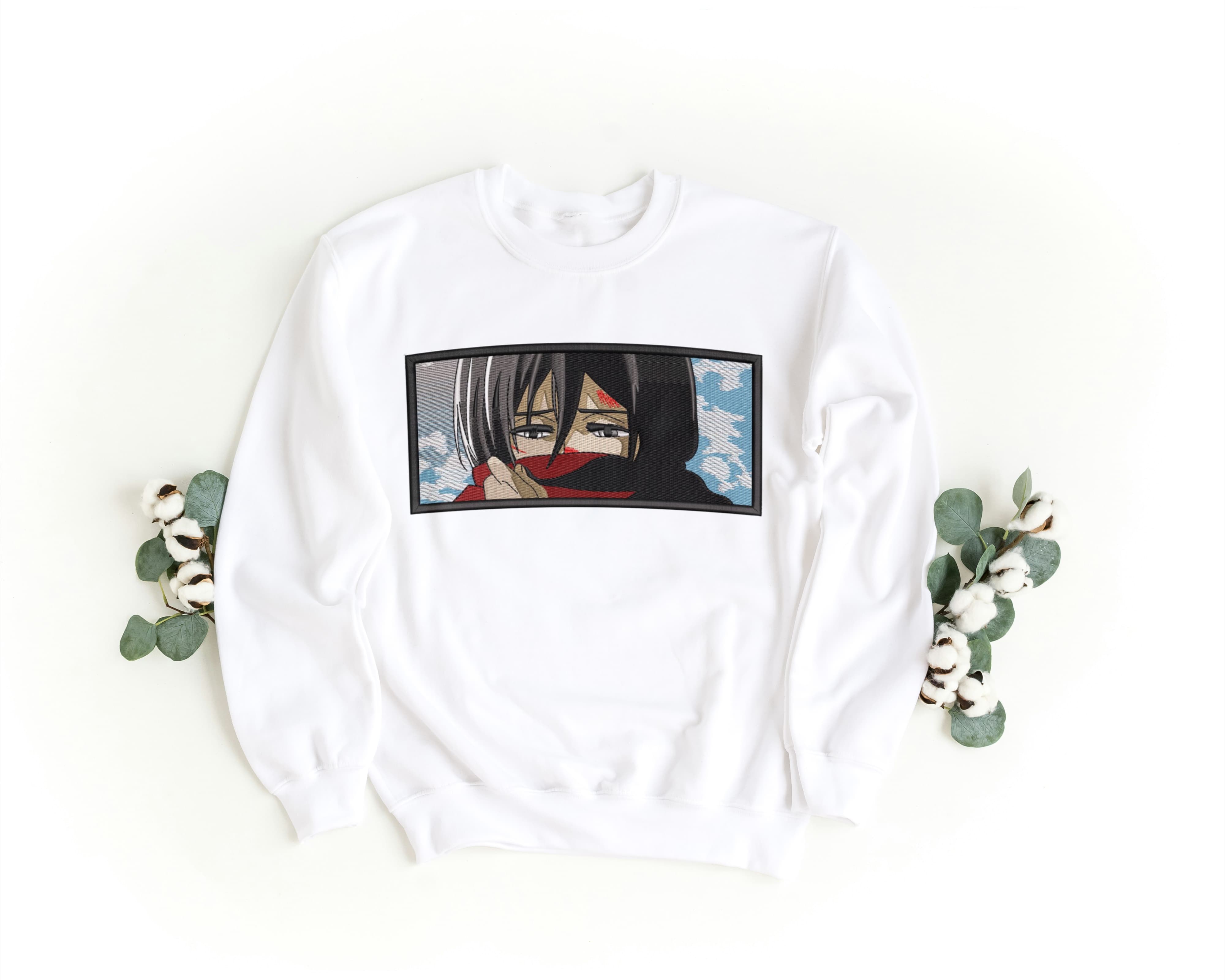 Felpa Ricamata Unisex a Girocollo – Morbida e Confortevole – Design Mikasa-Biiply
