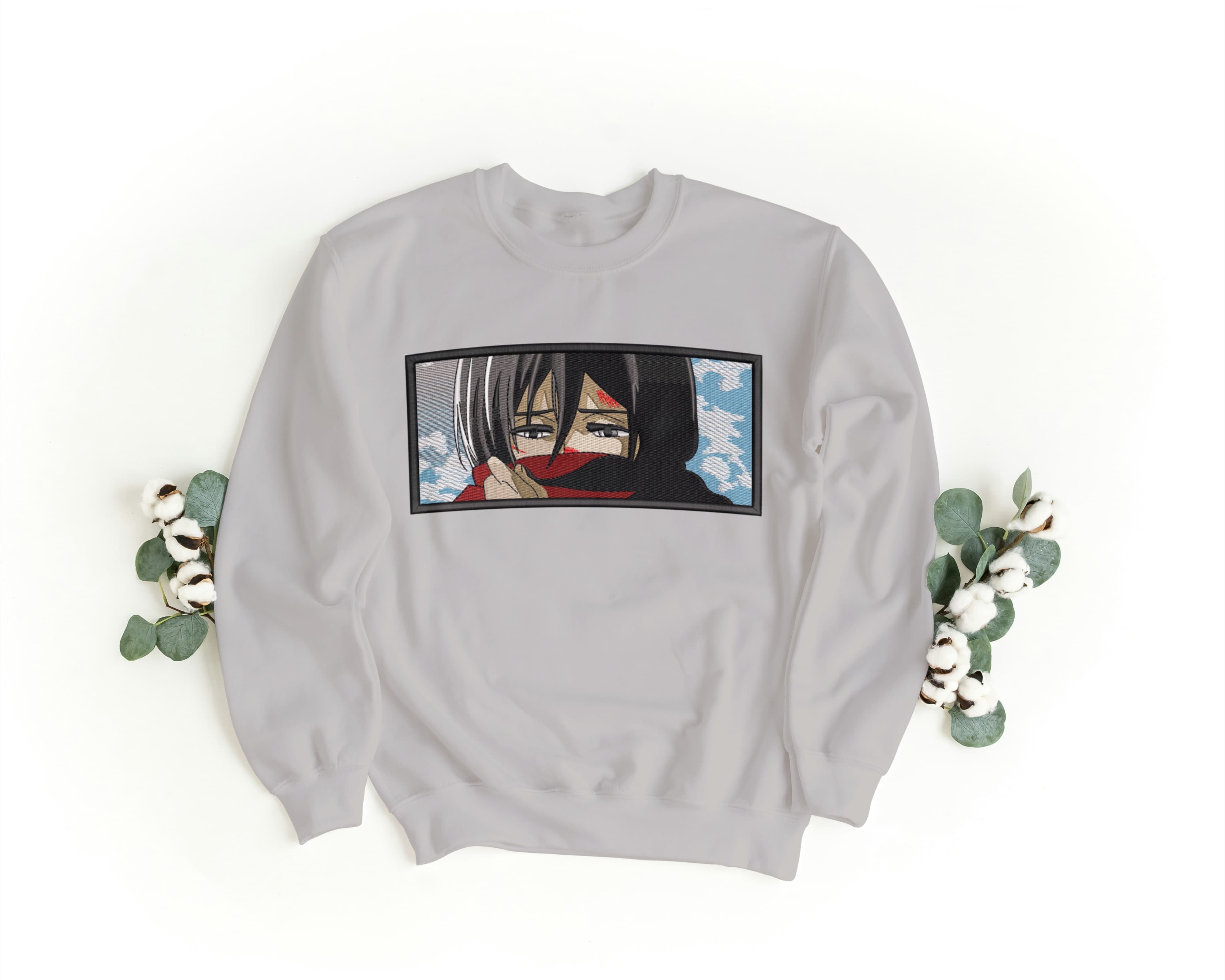 Felpa Ricamata Unisex a Girocollo – Morbida e Confortevole – Design Mikasa-Biiply
