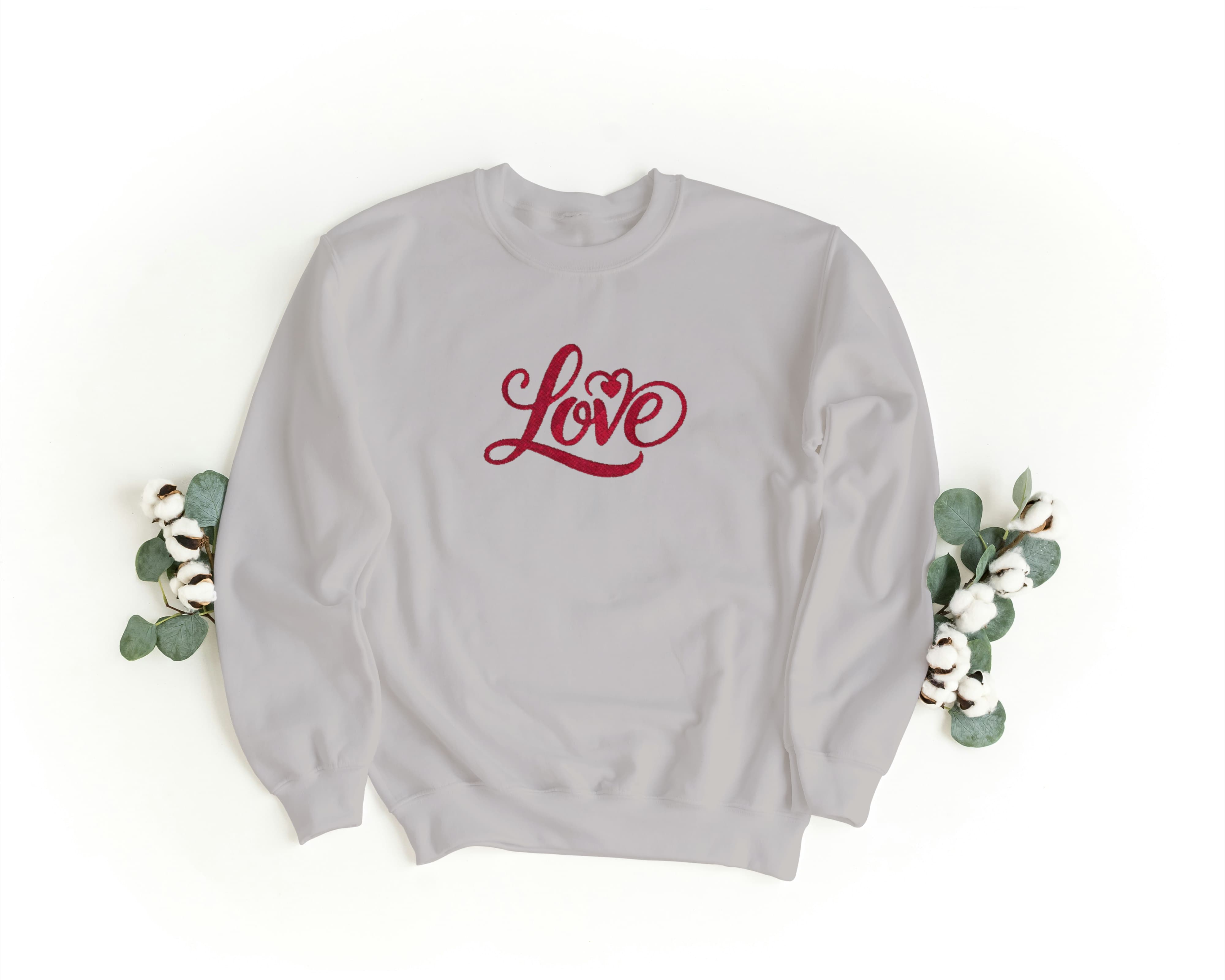 Felpa Ricamata Unisex a Girocollo – Morbida e Confortevole – Design Scritta Love-Biiply