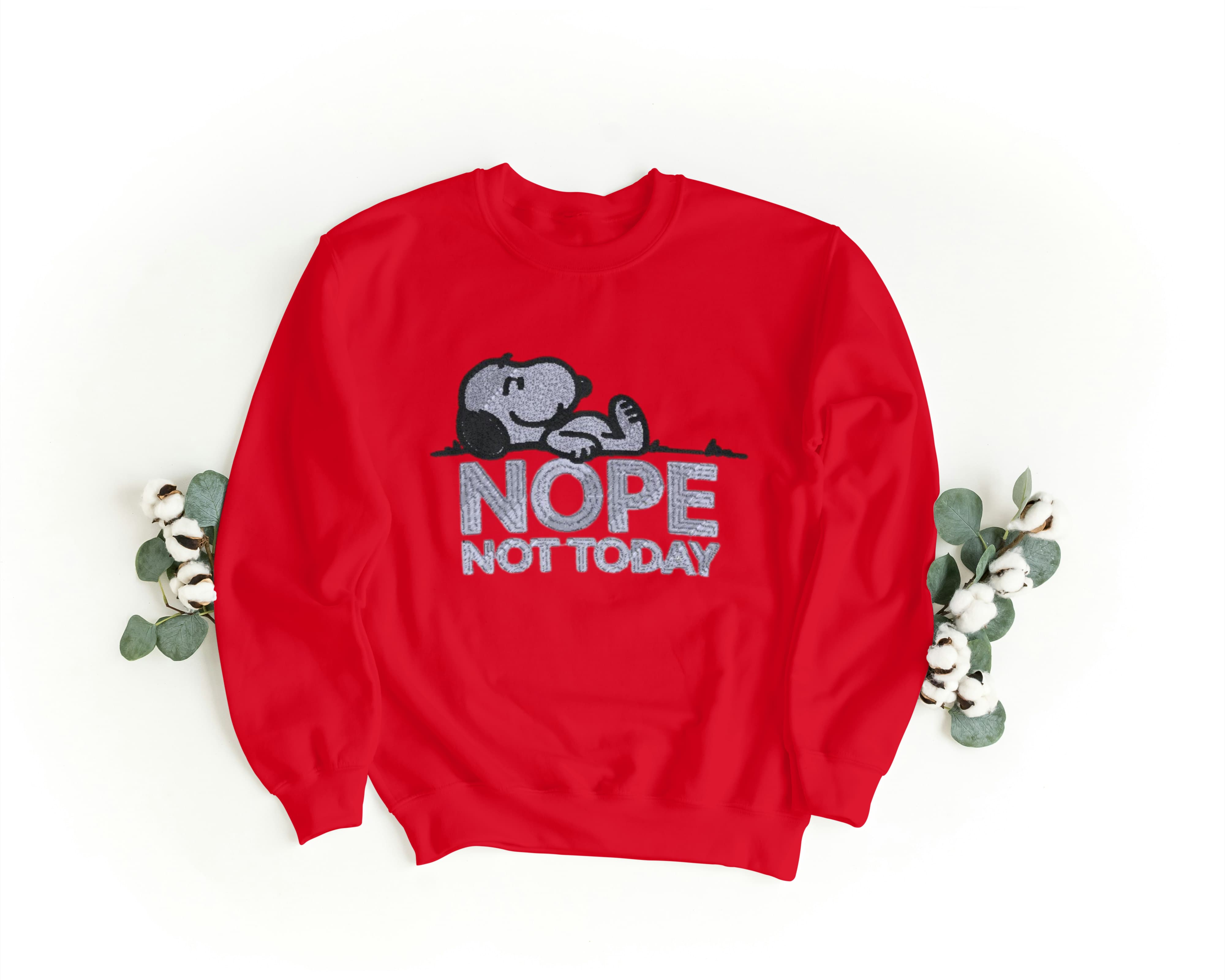 Felpa Ricamata Unisex a Girocollo – Morbida e Confortevole – Design Snoopie Not Today-Biiply