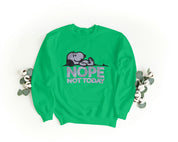 Felpa Ricamata Unisex a Girocollo – Morbida e Confortevole – Design Snoopie Not Today-Biiply