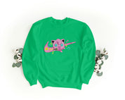 Felpa Ricamata Unisex a Girocollo – Morbida e Confortevole – Design Swoosh + Jigglypuff-Biiply
