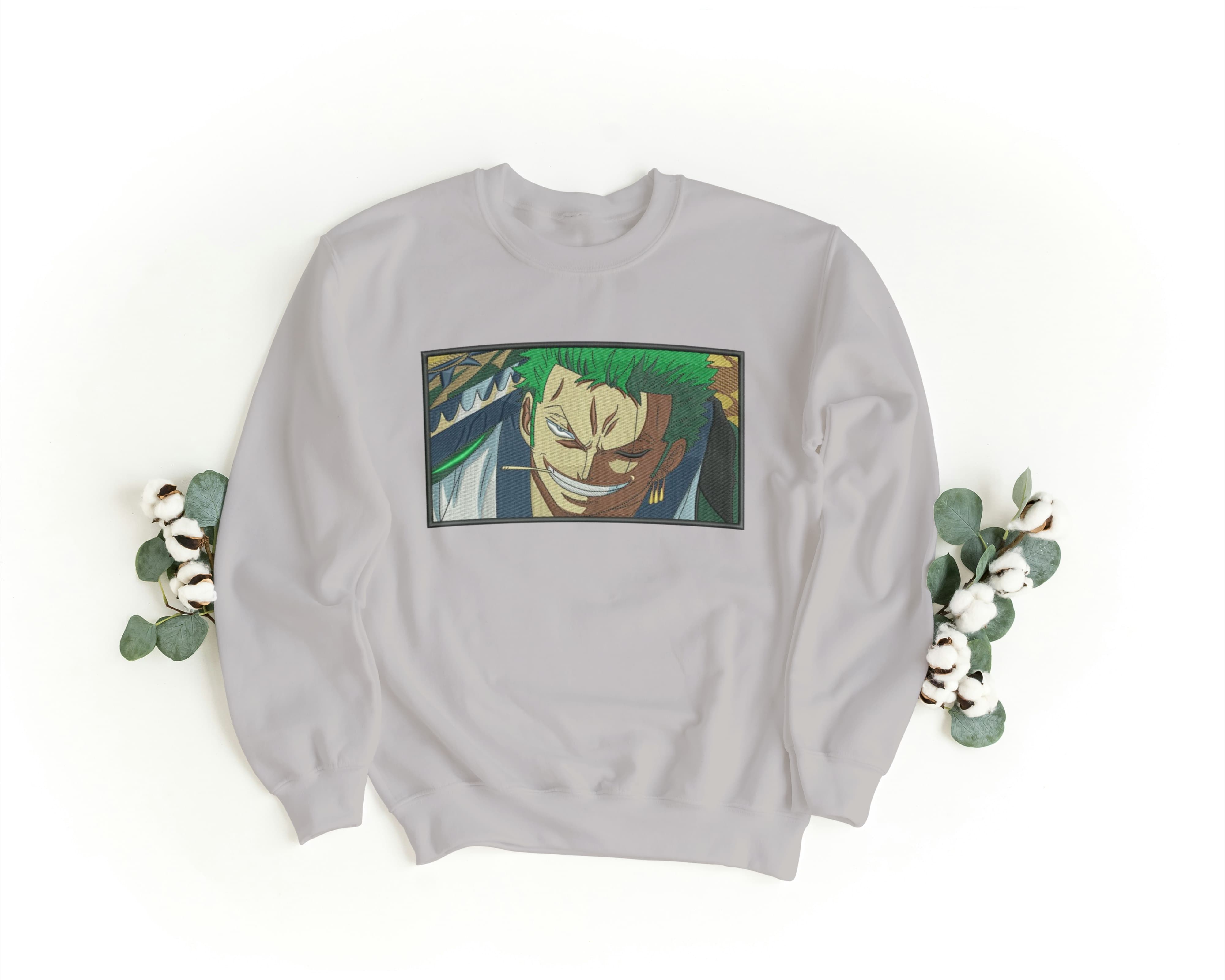 Felpa Ricamata Unisex a Girocollo – Morbida e Confortevole – Design Zoro Eyes & Smile-Biiply