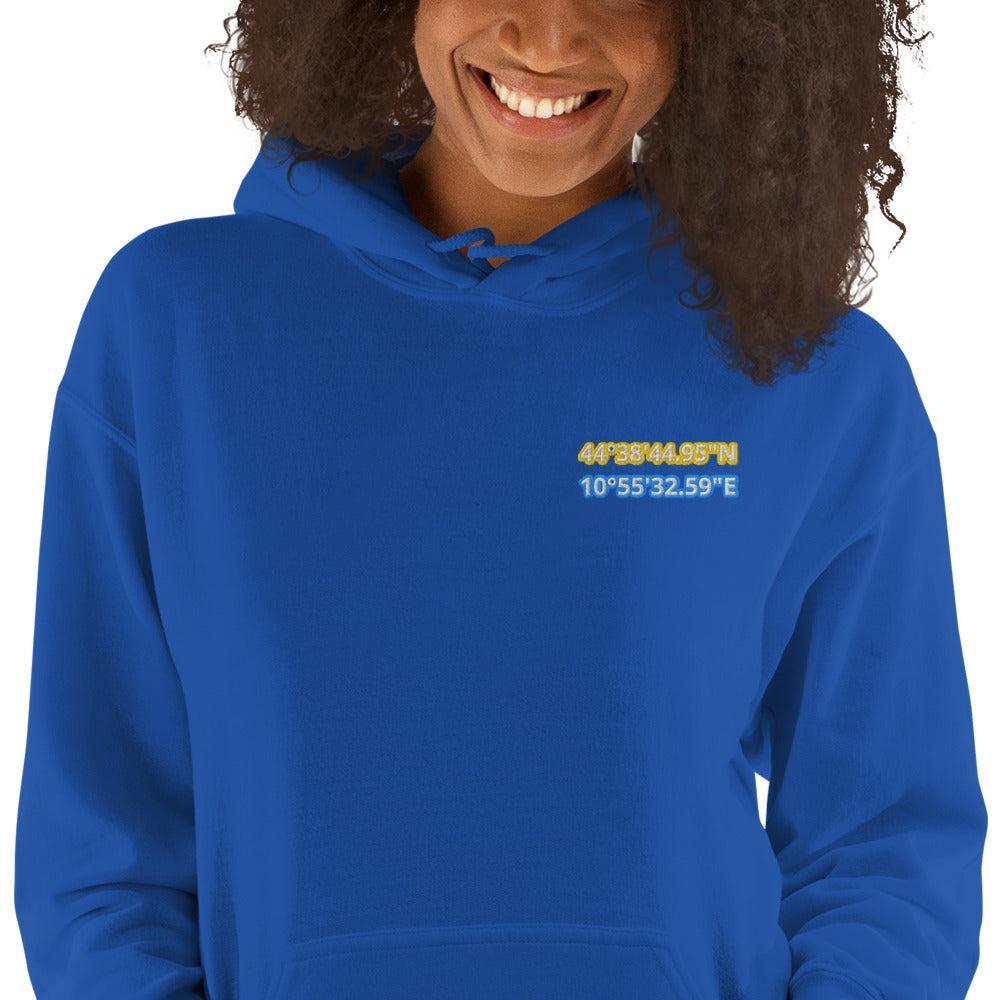 Felpa Ricamata Unisex con Cappuccio – Morbida – Design Coordinate di Modena-Biiply
