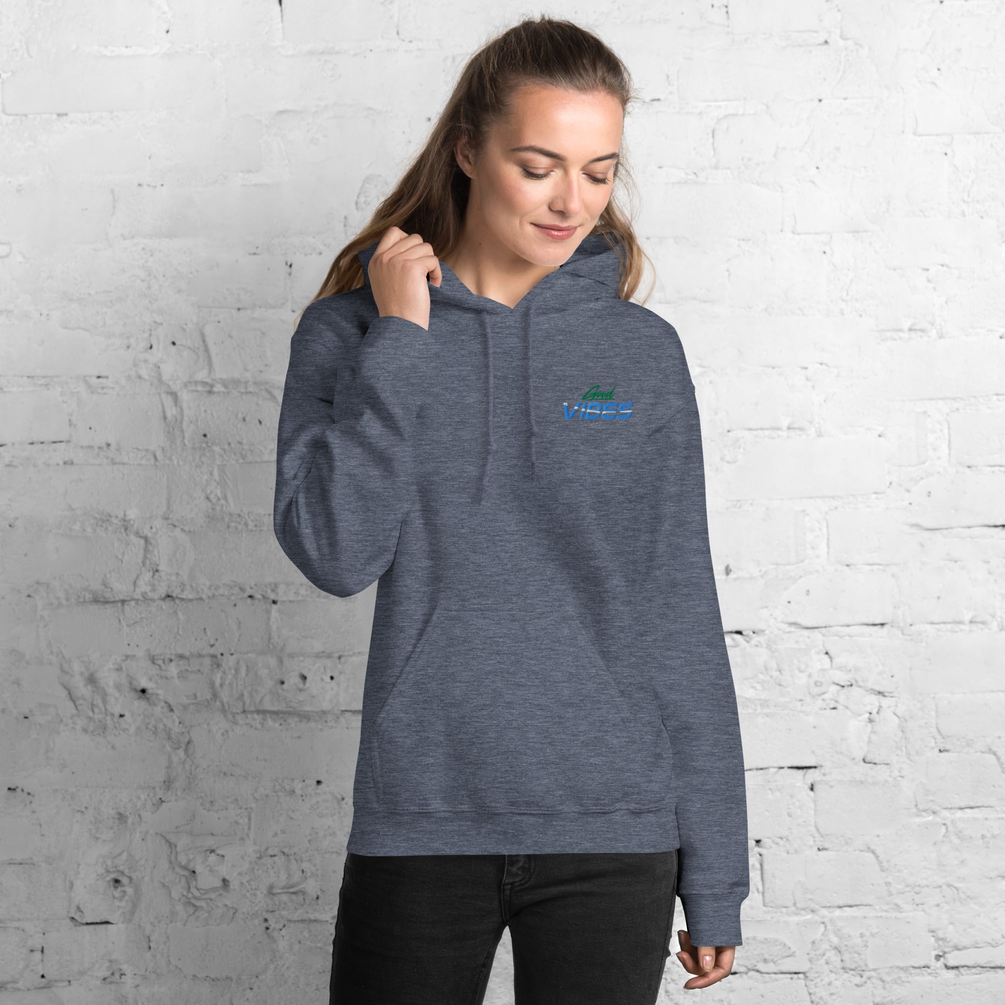 Felpa Ricamata Unisex con Cappuccio – Morbida – Design Good Vibes-Biiply