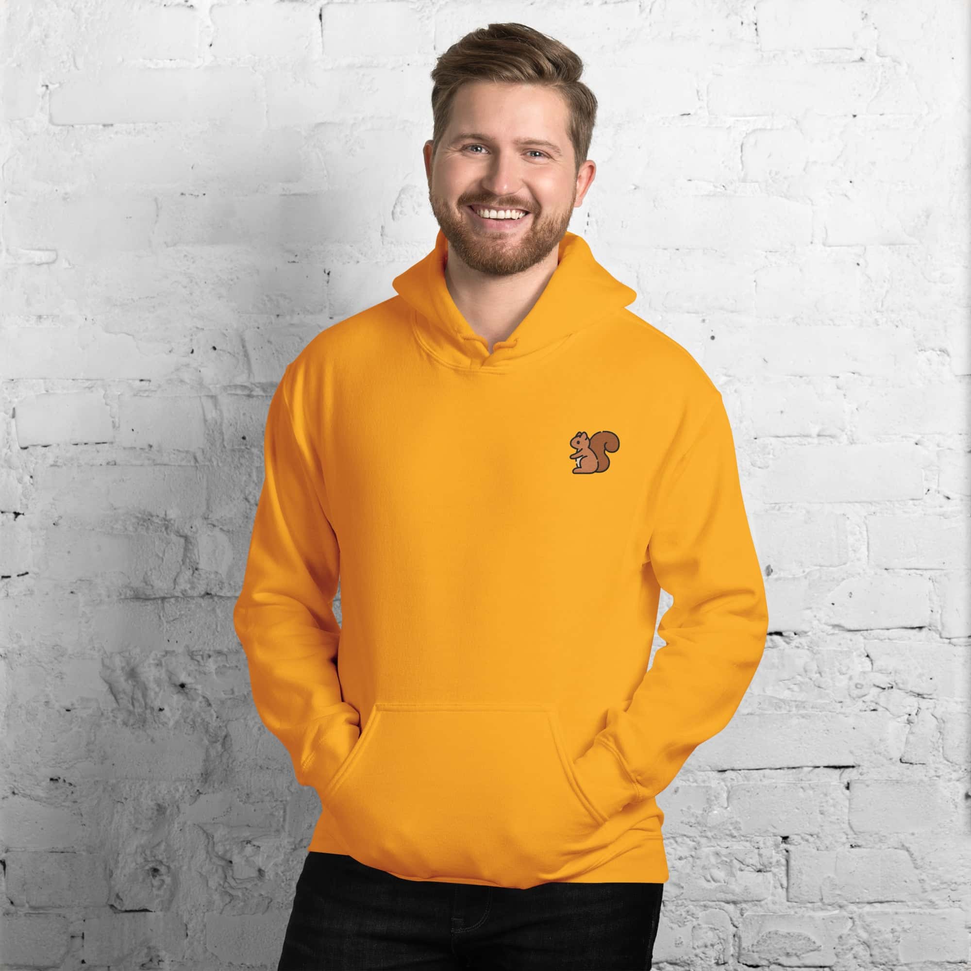 Felpa Ricamata Unisex con Cappuccio – Morbida – Design Scoiattolo-Biiply