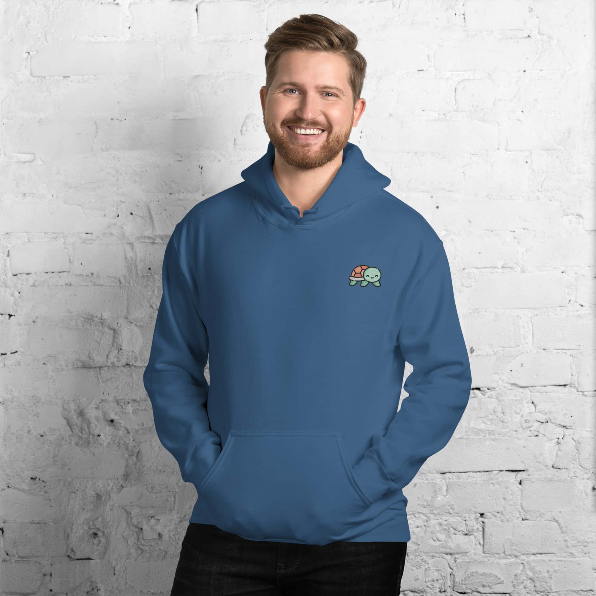Felpa Ricamata Unisex con Cappuccio – Morbida – Design Tartarughina-Biiply