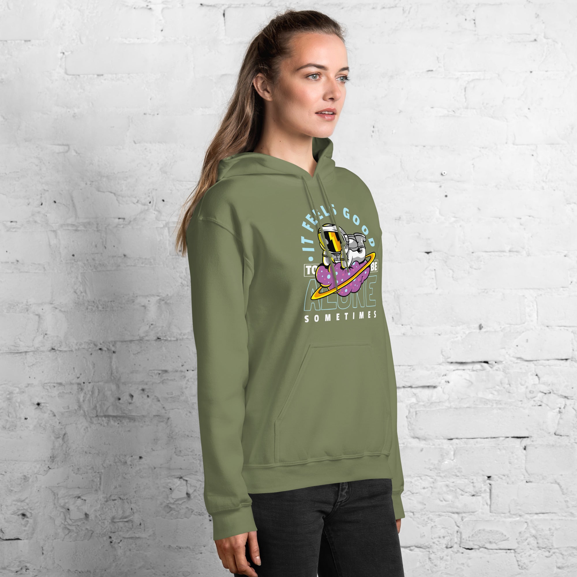 Felpa Stampata Unisex con Cappuccio – Morbida – Design It Feels Good To Be Alone-Biiply