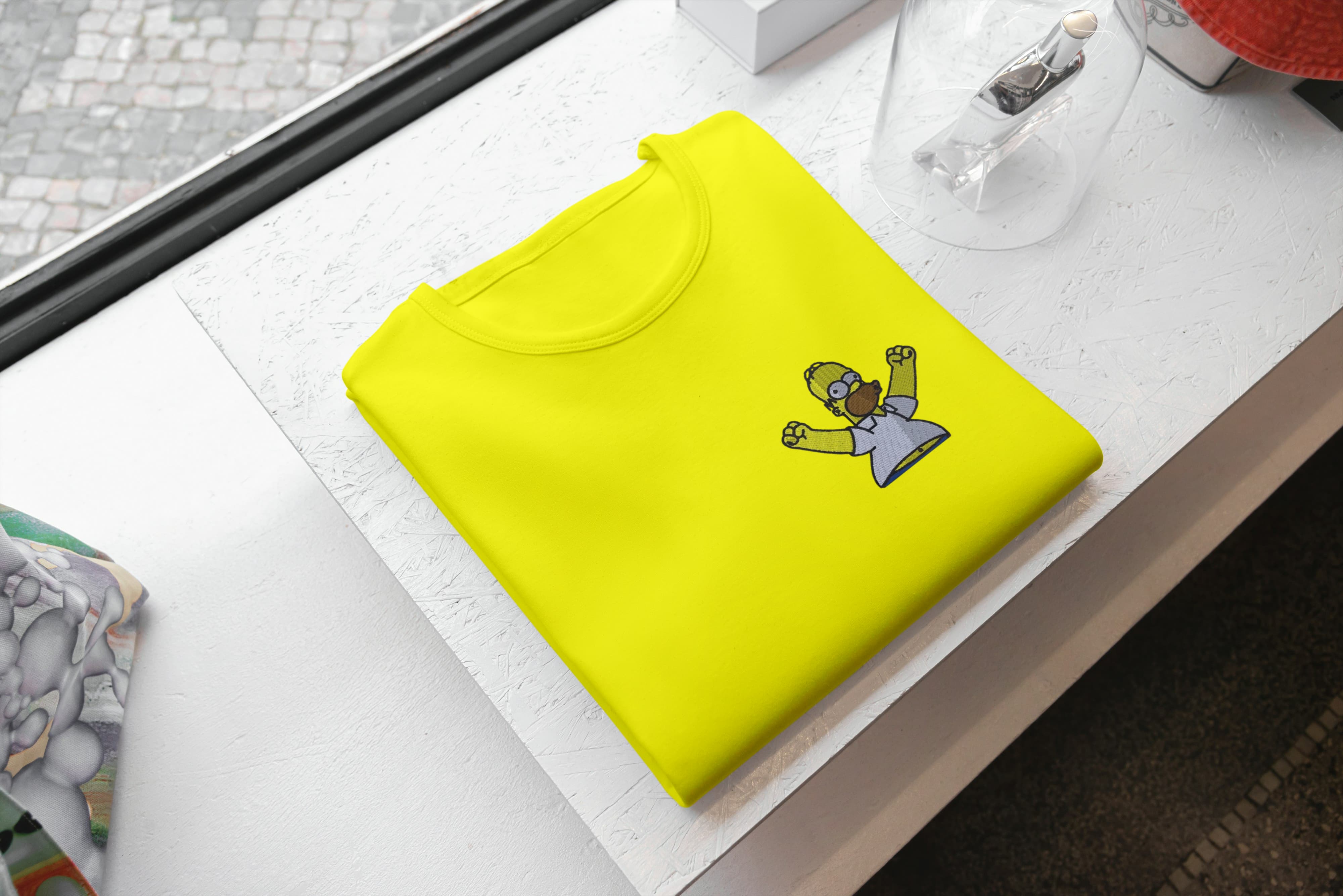T-Shirt Unisex Ricamata 100% Cotone – Confortevole – Design Homer Esultazione