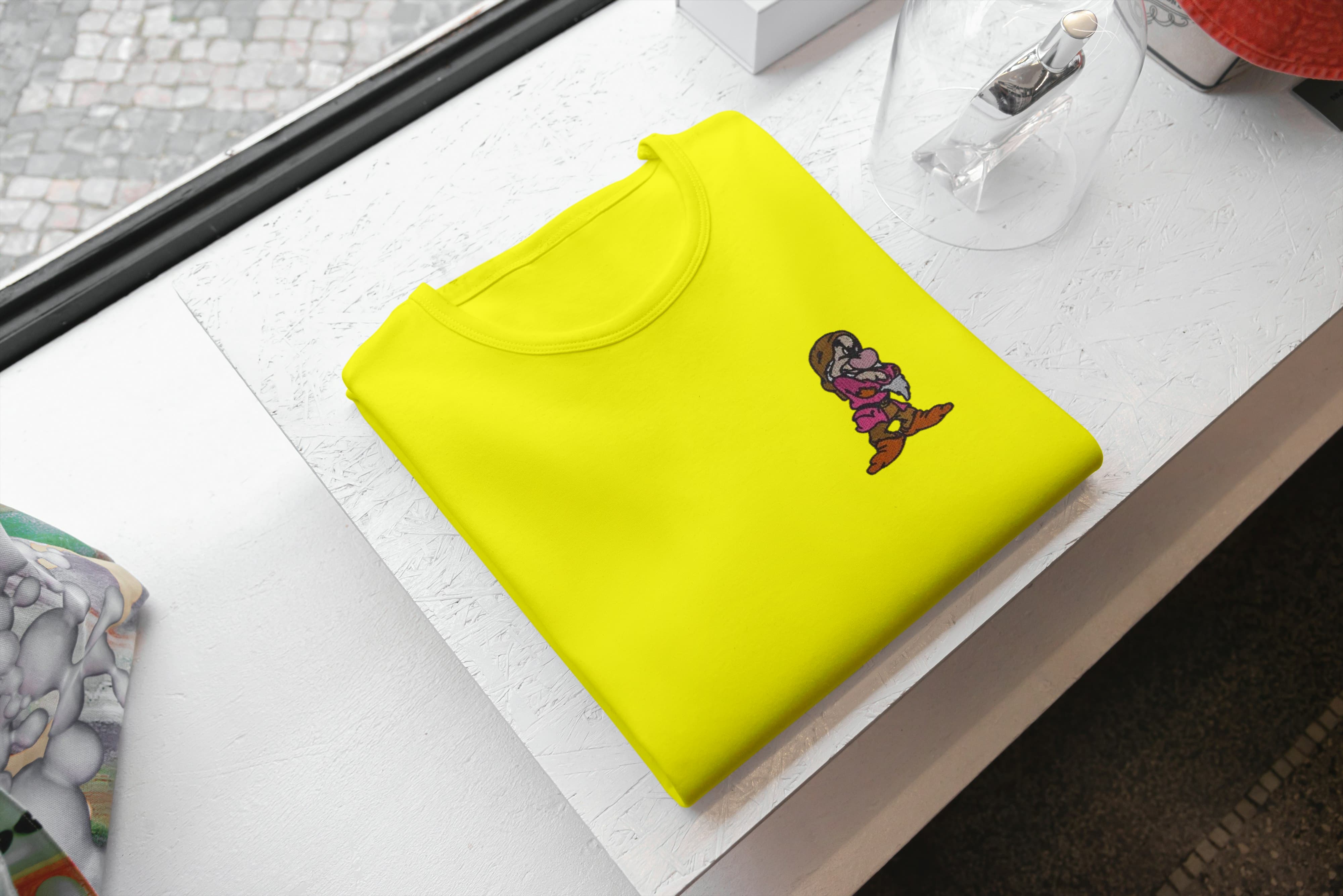 T-Shirt Unisex Ricamata 100% Cotone – Confortevole – Design Brontolo