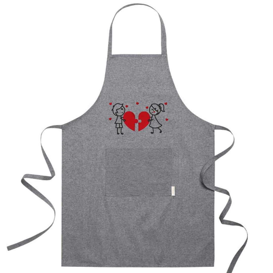 Grembiule in Cotone Riciclato – Sostenibile e Pratico – Cucina e Lavoro – Design Ricamato Innamorati con cuore-Biiply