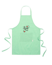 Grembiule in Cotone Riciclato – Sostenibile e Pratico – Cucina e Lavoro – Design Ricamato Scritta Love con Cuori-Biiply