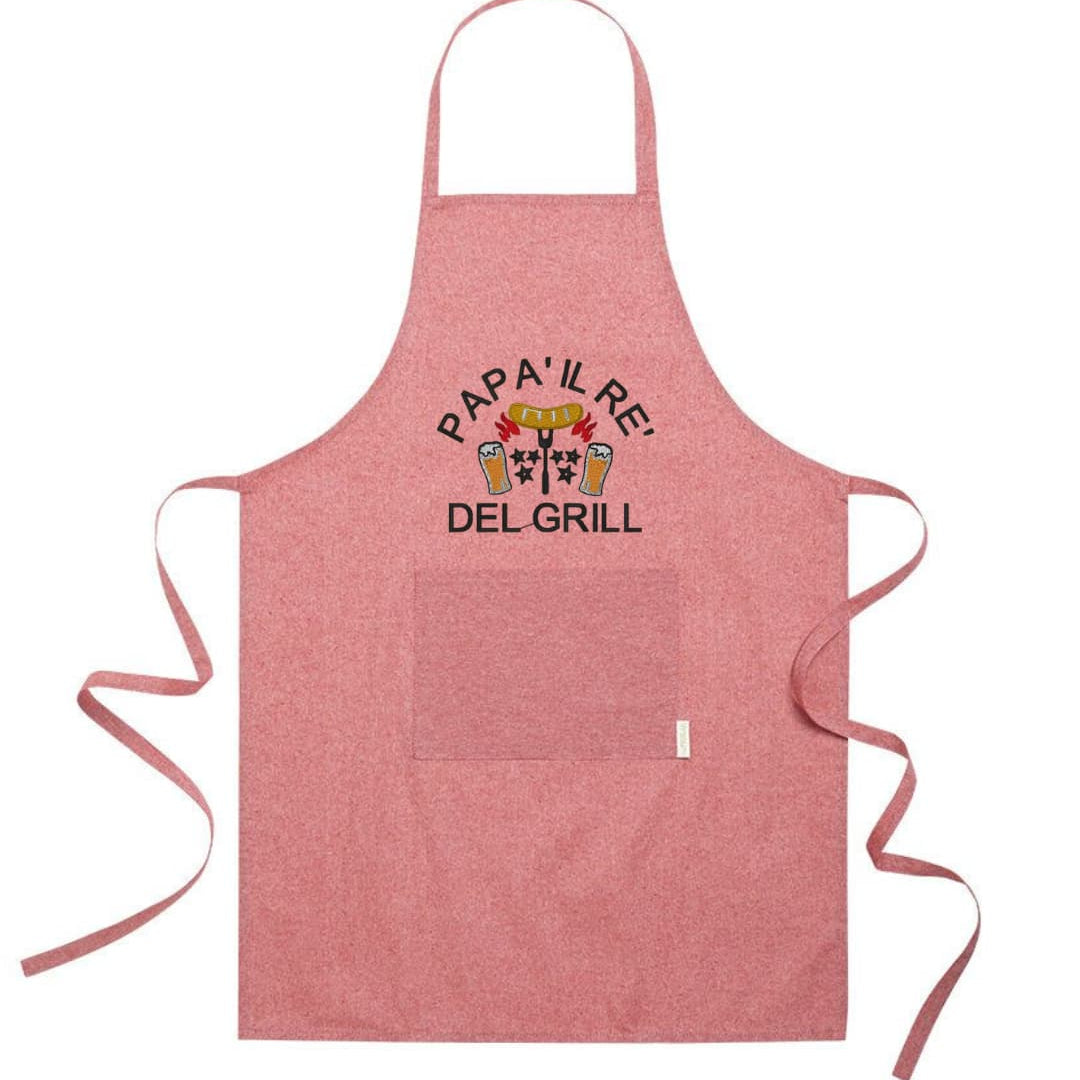 Grembiule in Cotone Riciclato o Poliestere e Cotone – Sostenibile e Pratico – Cucina e Lavoro – Design Ricamato Con scritta Papà il re del grill-Biiply