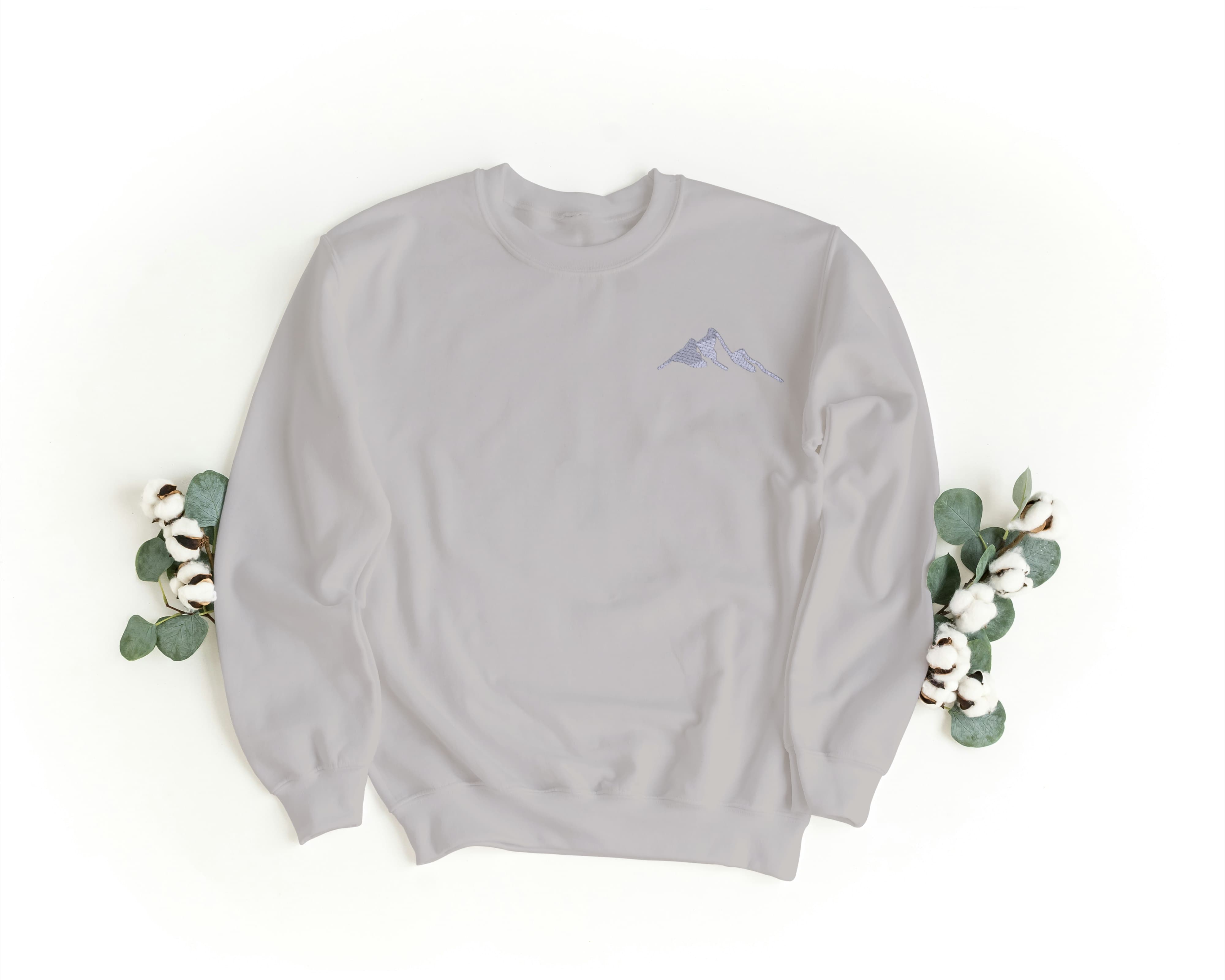 Felpa Ricamata Unisex – Morbida – Stile Streetwear – Montagna