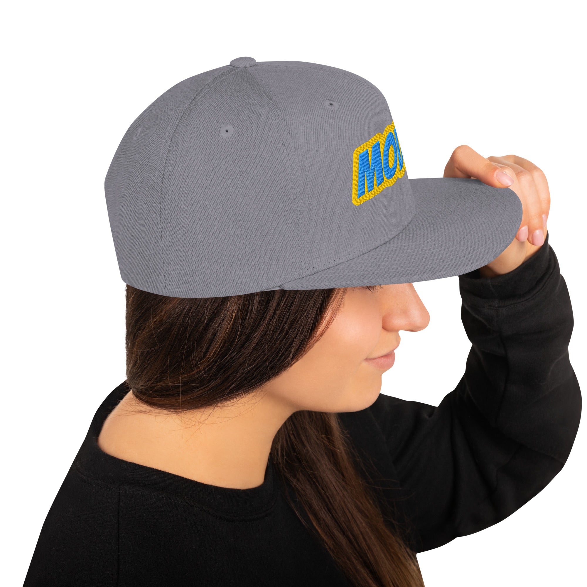 Foto di - Cappellino Ricamato unisex - Snapback regolabile in tela rigida - Modna-Ricamati-Biiply