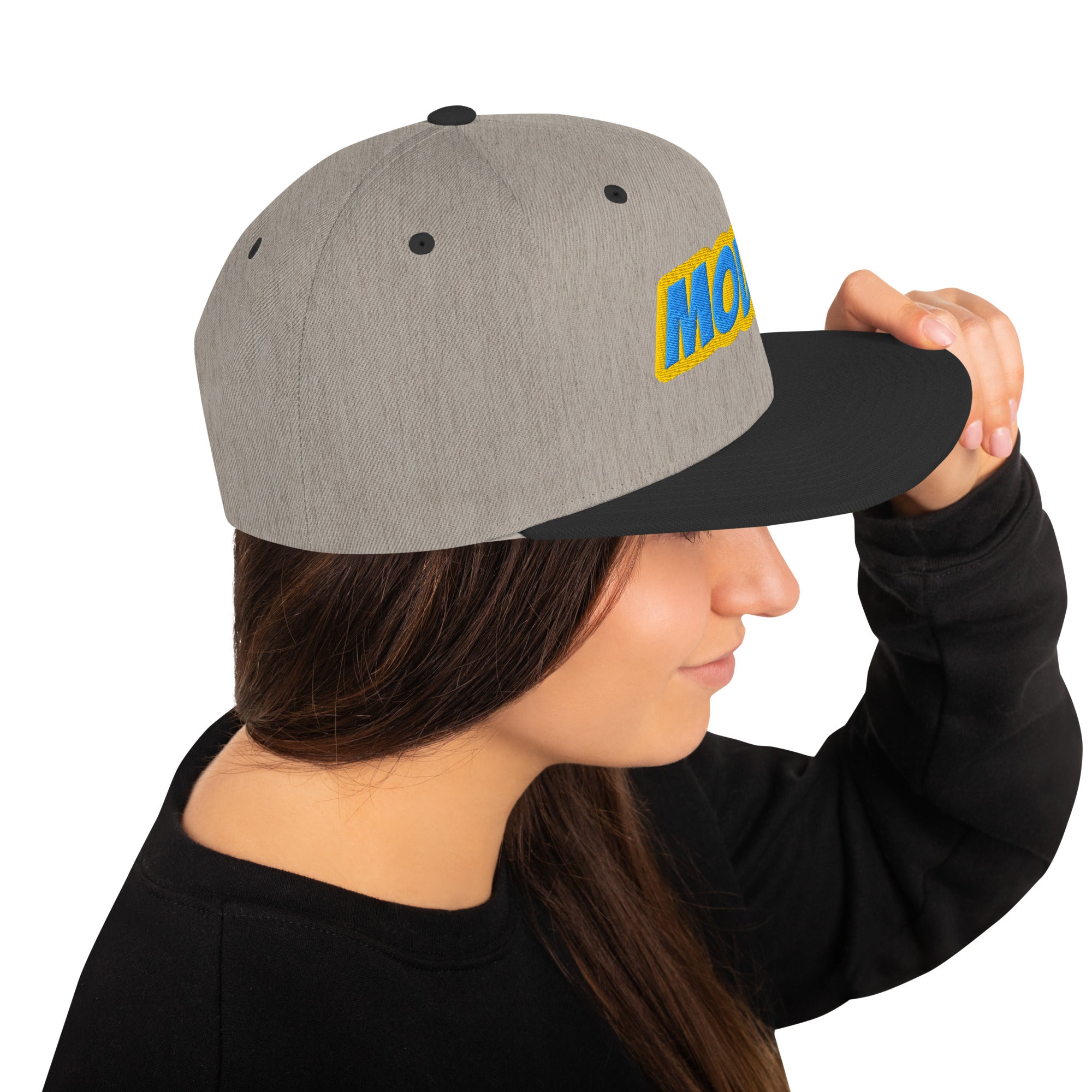 Foto di - Cappellino Ricamato unisex - Snapback regolabile in tela rigida - Modna-Ricamati-Biiply