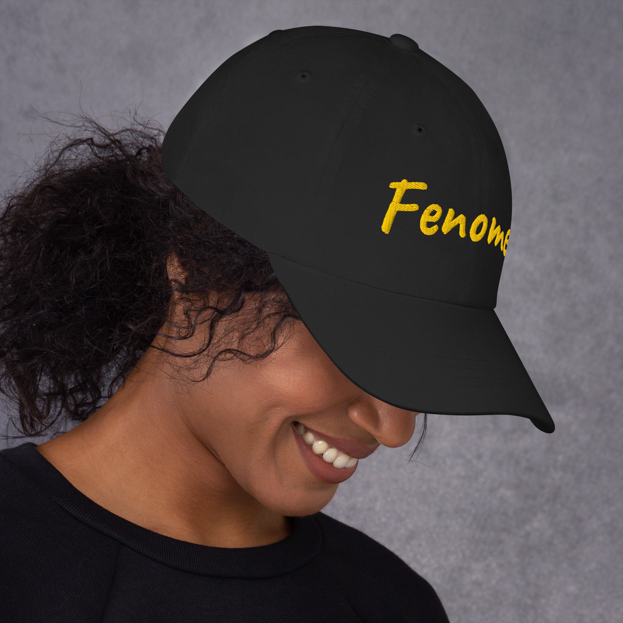 Foto di - Cappellino Ricamato unisex in cotone chino – Stile Streetwear visiera curva - Fenomen-Ricamati-Biiply