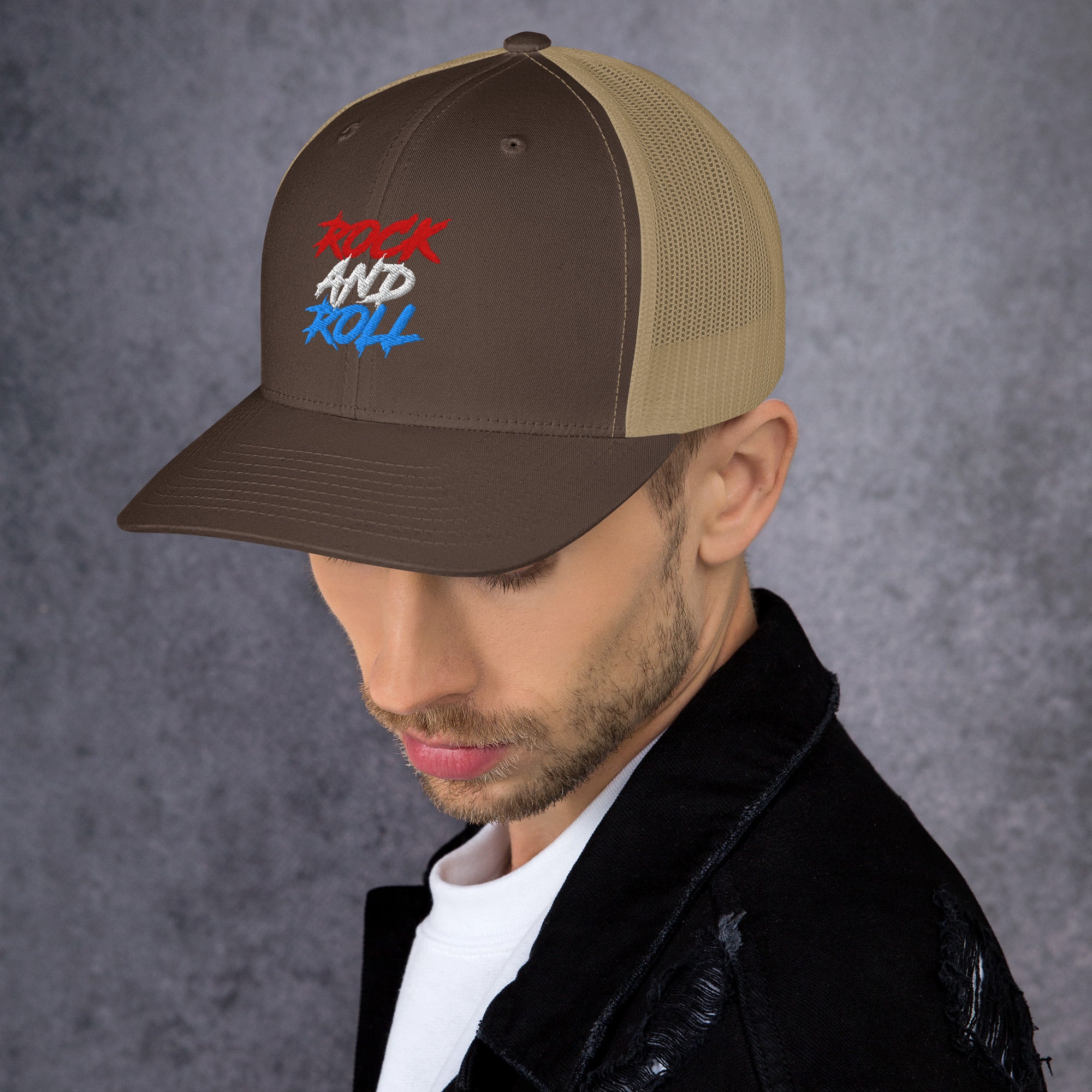 Foto di - Cappellino Ricamato unisex in cotone chino – Stile Streetwear visiera curva - Rock and Roll-Ricamati-Biiply