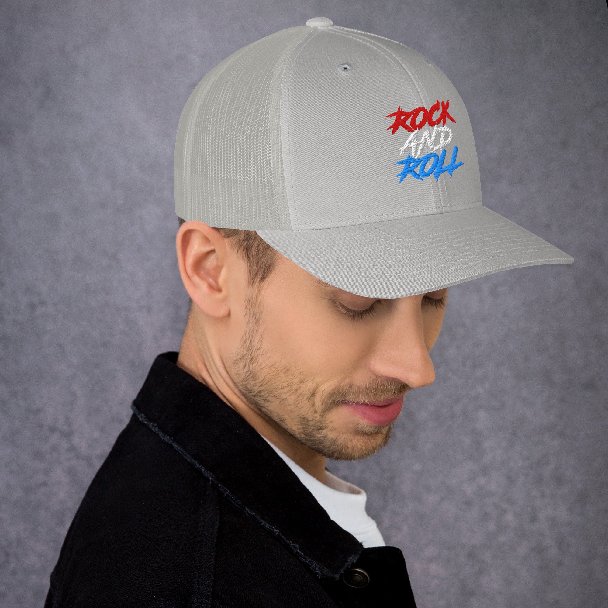 Foto di - Cappellino Ricamato unisex in cotone chino – Stile Streetwear visiera curva - Rock and Roll-Ricamati-Biiply